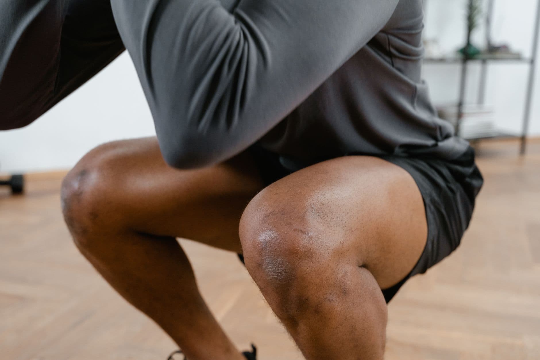 A single-leg squat, close up